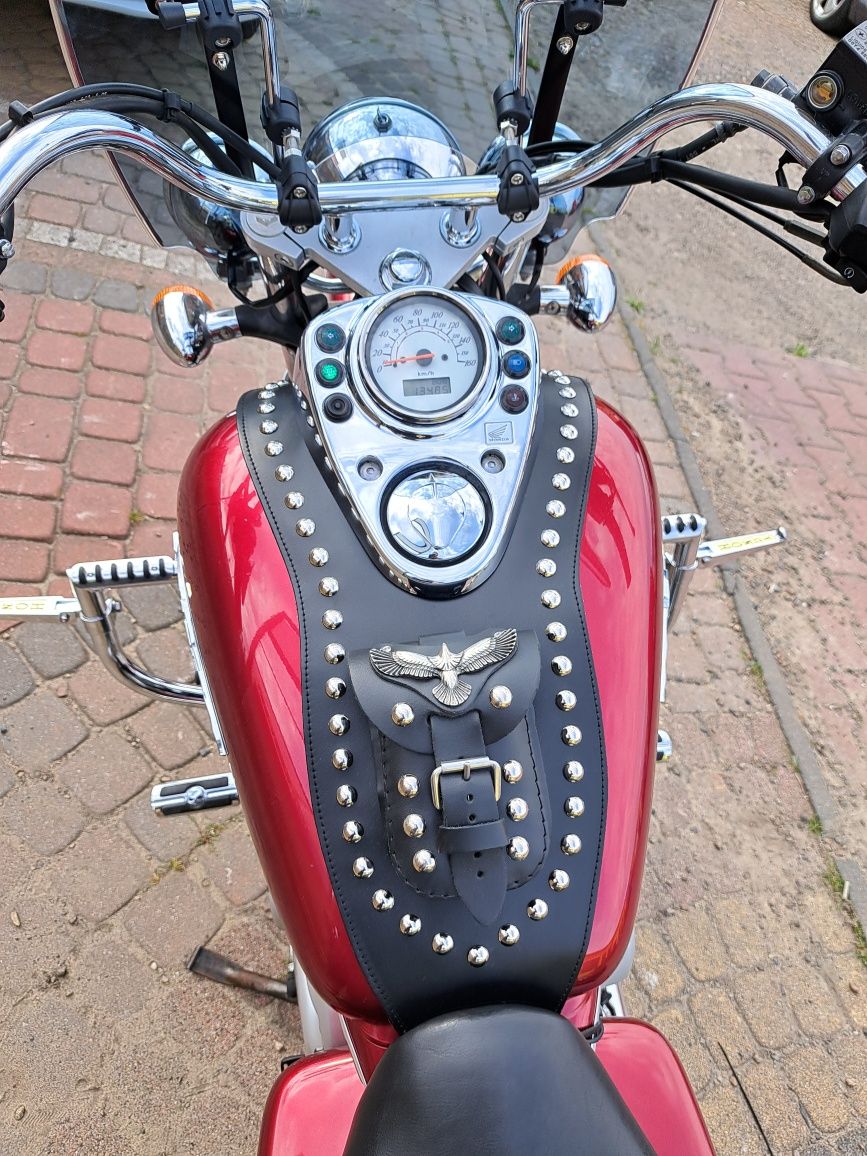 Pas na zbiornik Honda Shadow 125