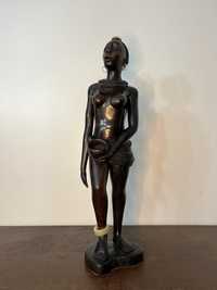Estátua de Mulher Africana em Pau Preto