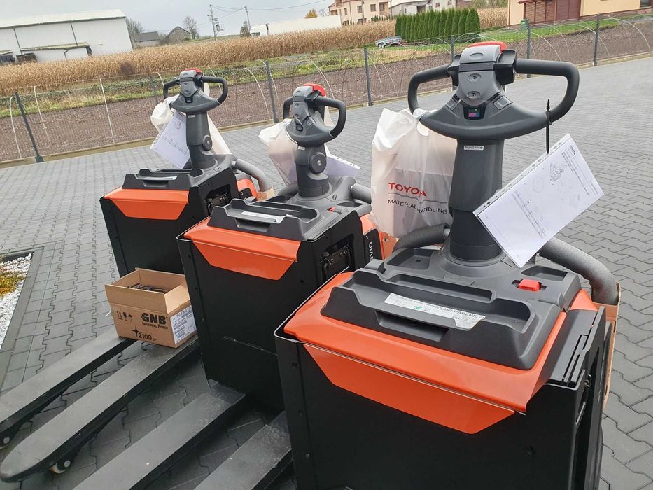 Wózek Toyota LPE200 Nowy 2023r z Podestem Boczna Wymiana, BT LPe220