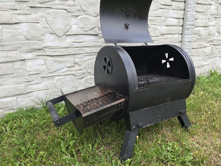 Grill węglowy wędzarnia Jamestown gril wolnostojący solidny żeliwny