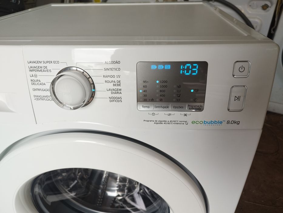 Máquina de lavar roupa