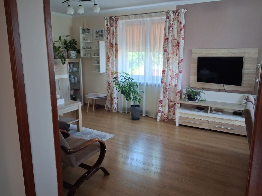Dom 200m² z garażem, 12.7 arów, Hrubieszów ul. Makowa