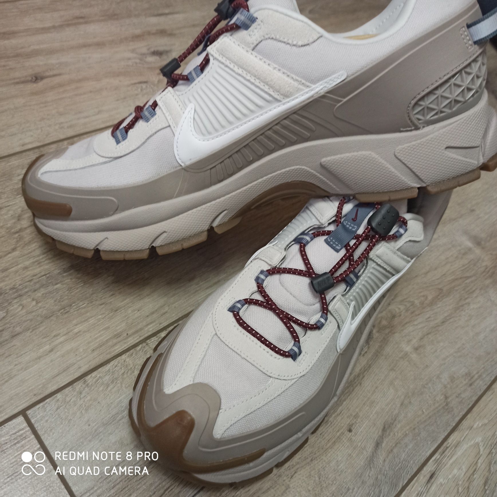 Оригінальні чоловічі кросівки Nike Zoom Vomero Roam (HV4294-009)