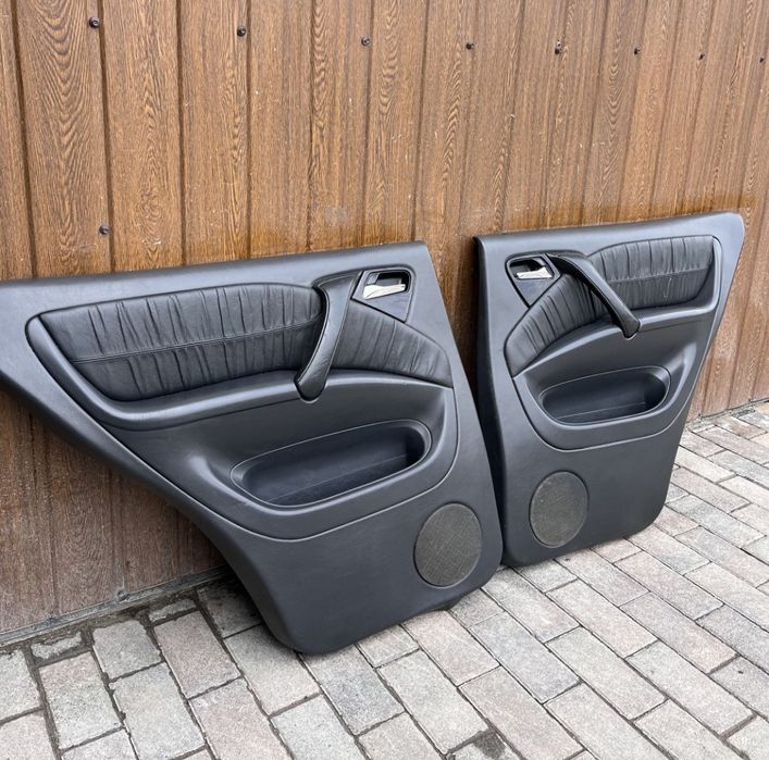 ГАРНИЙ СТАН! Карти дверей Mercedes W163 ML270. Обшивка дверей Б/у