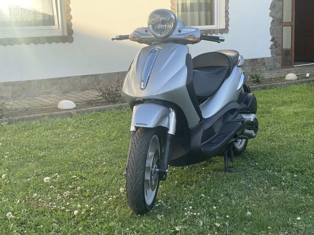Продам скутер Piaggio Beverly 500
