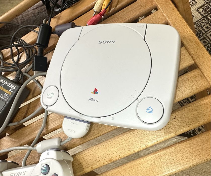 PS One Playstation 1 dualshock консоль