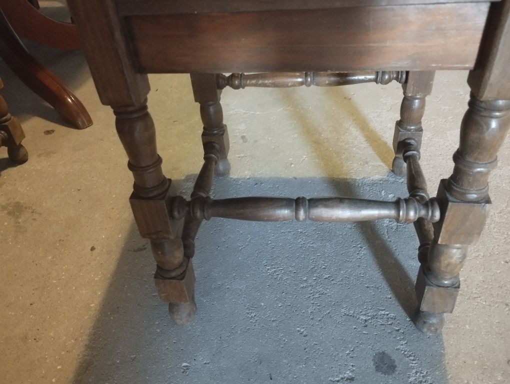 Mesa de madeira extensível