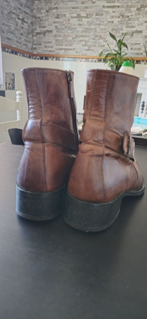 Botins Miguel Vieira