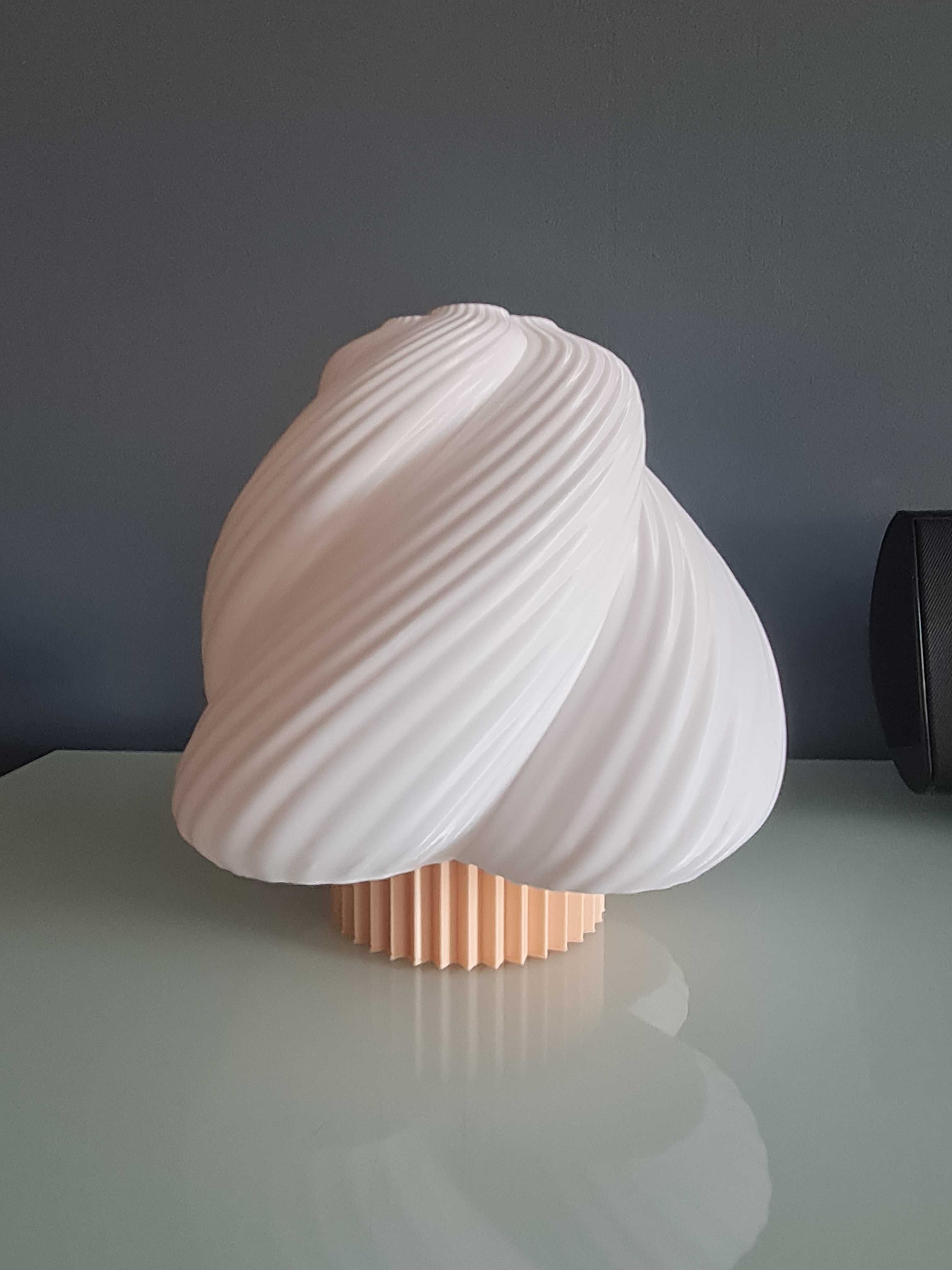 Lampka nocna HELADO – elegancja i funkcjonalność w jednym