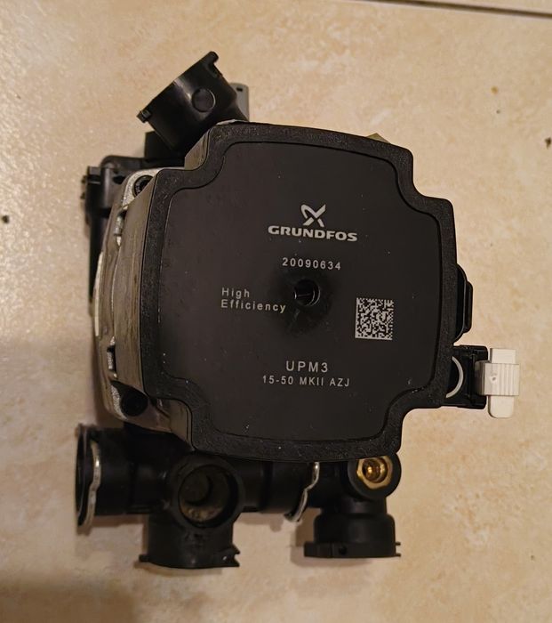 Pompa Grundfos UPM3 15-15 MKII AZJ