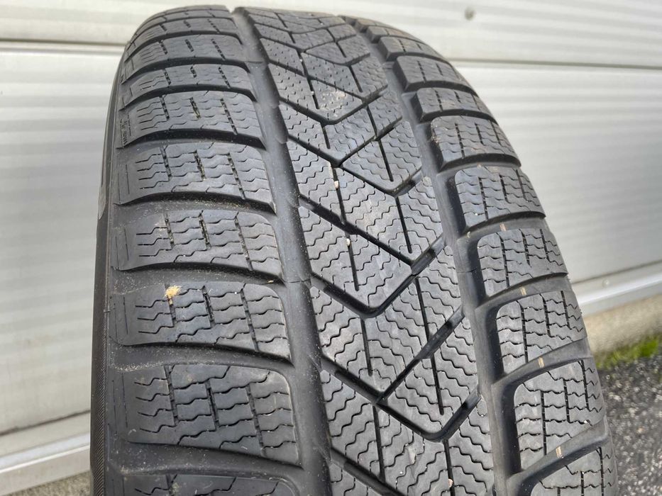 1 x Opona zimowa 245/50/19 Pirelli SottoZero 3 - * RSC 6,8mm