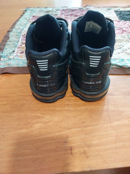 Vendo tenis como novos n°40