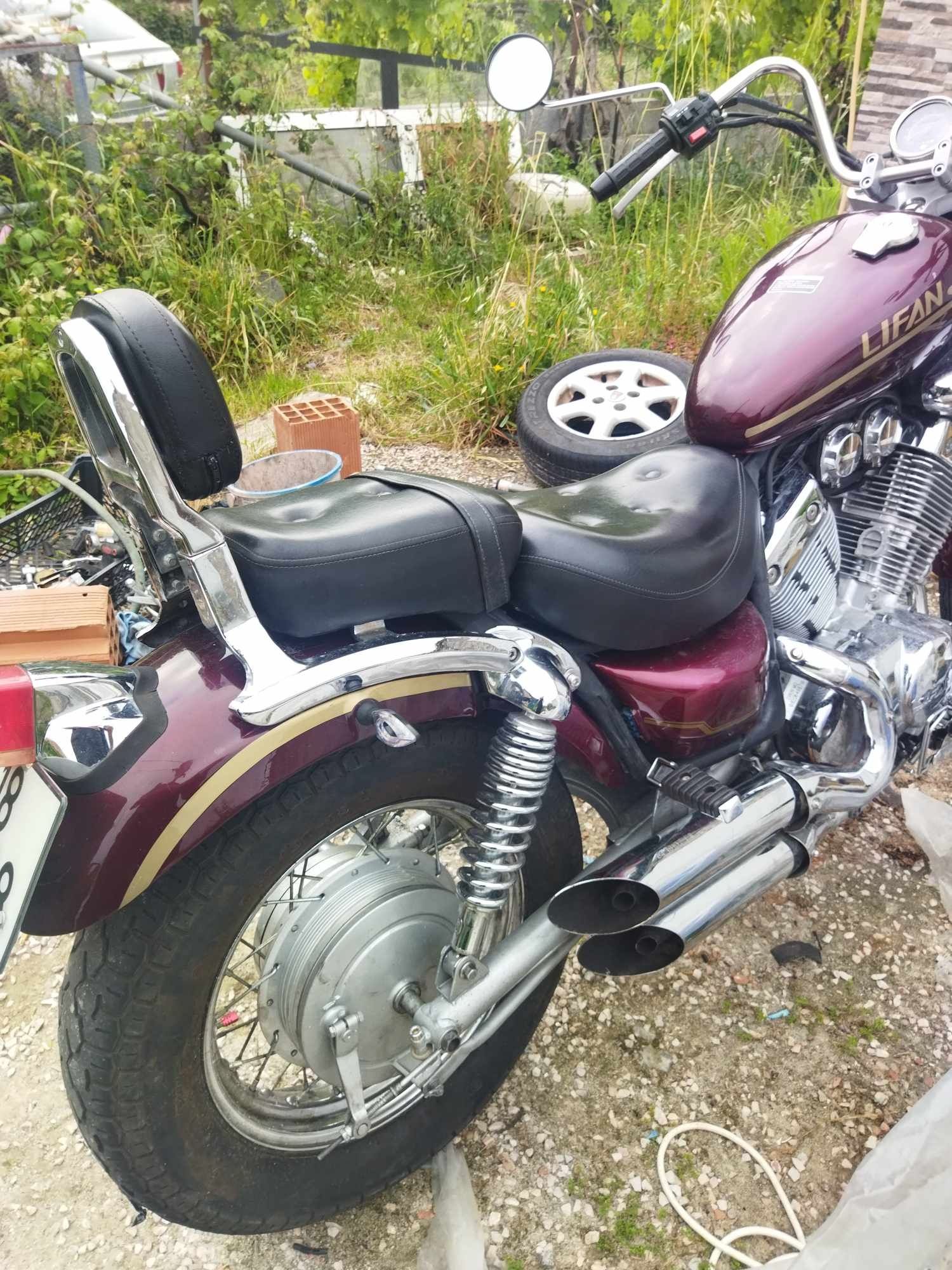 LF 400 v-twin replica virago