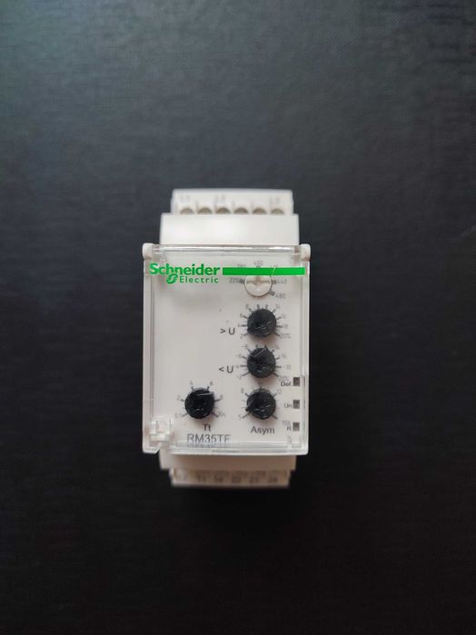 Реле напруги (реле напряжения) Schneider RM35