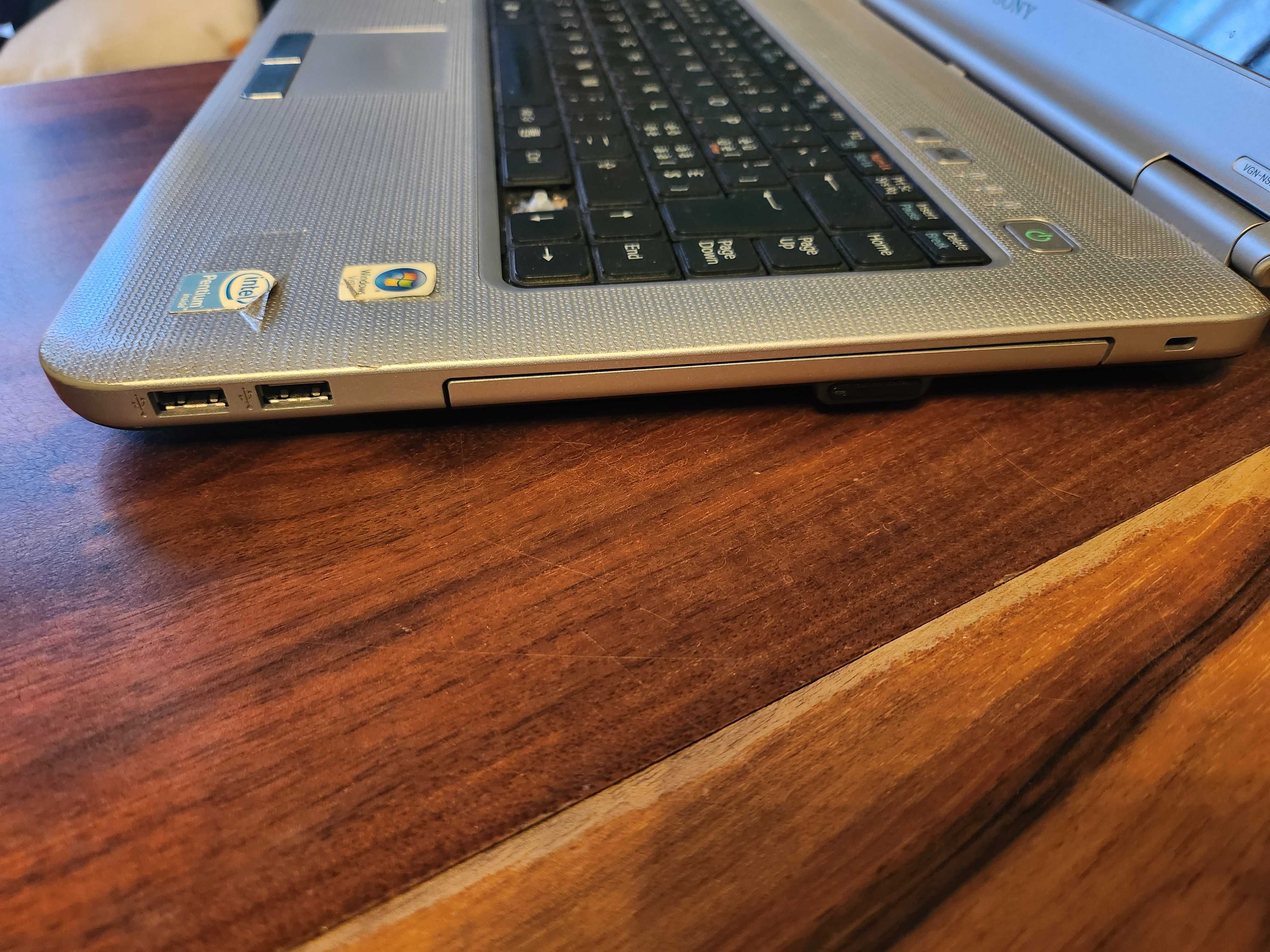 Sony vaio PGC-7154M/VGN-NS21M