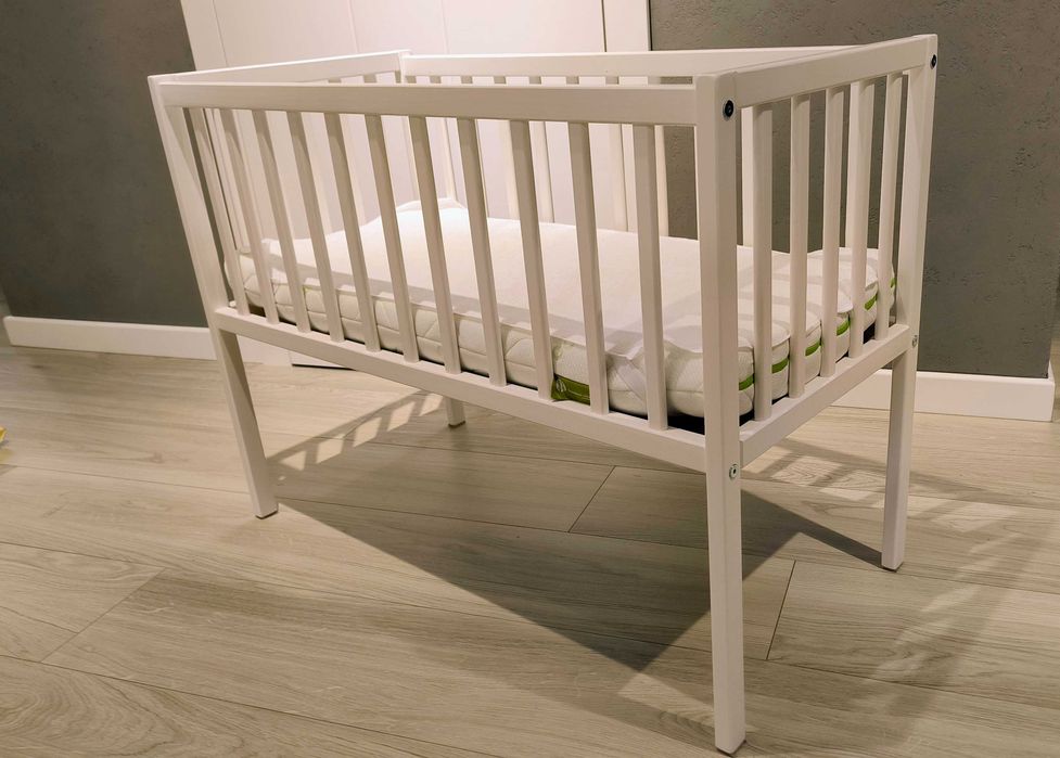 Filigranowe Łóżeczko drewniane Woodies 90x40cm z materacem