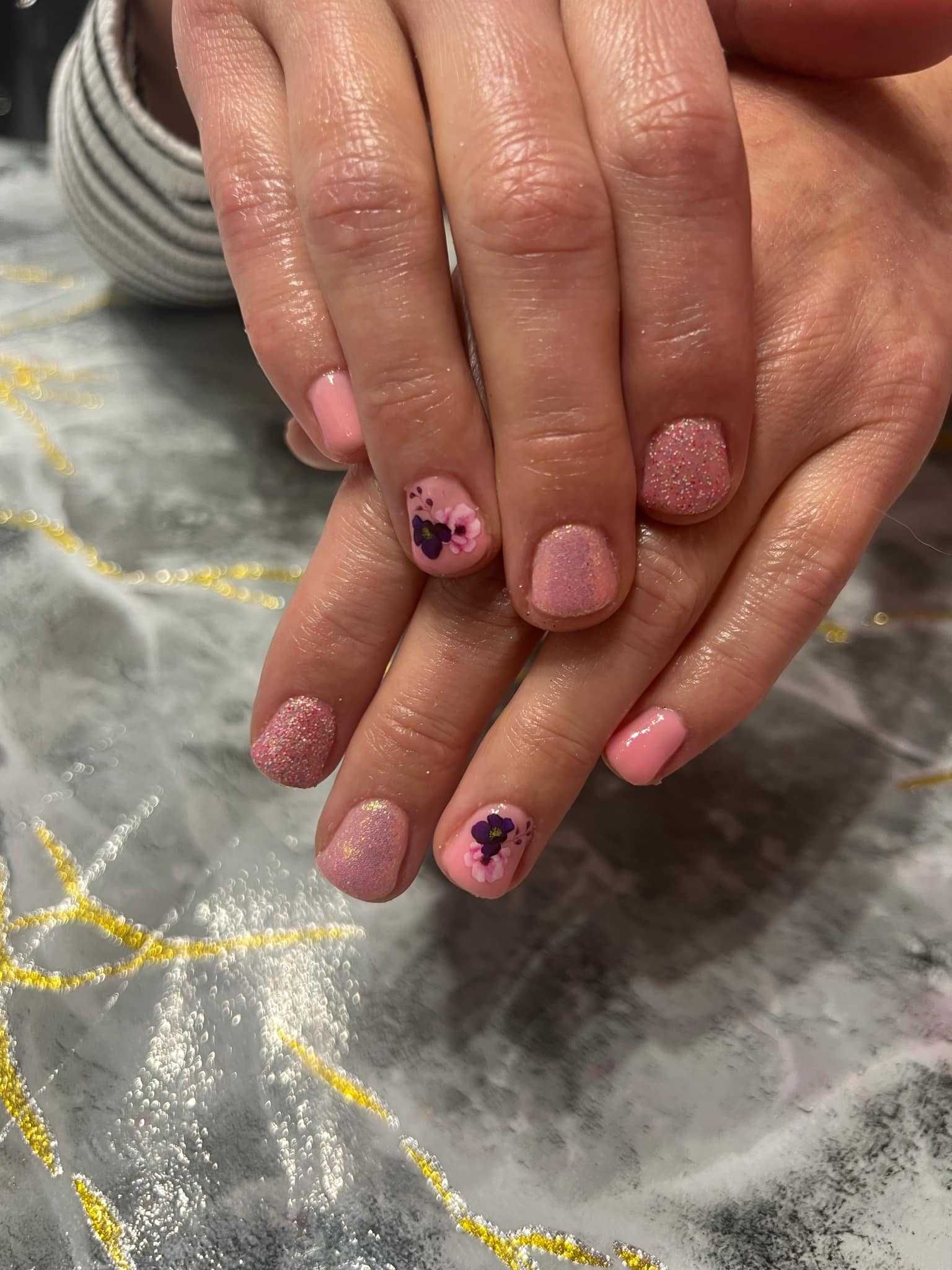 manicure , pedicure hybrydowy, tytanowy