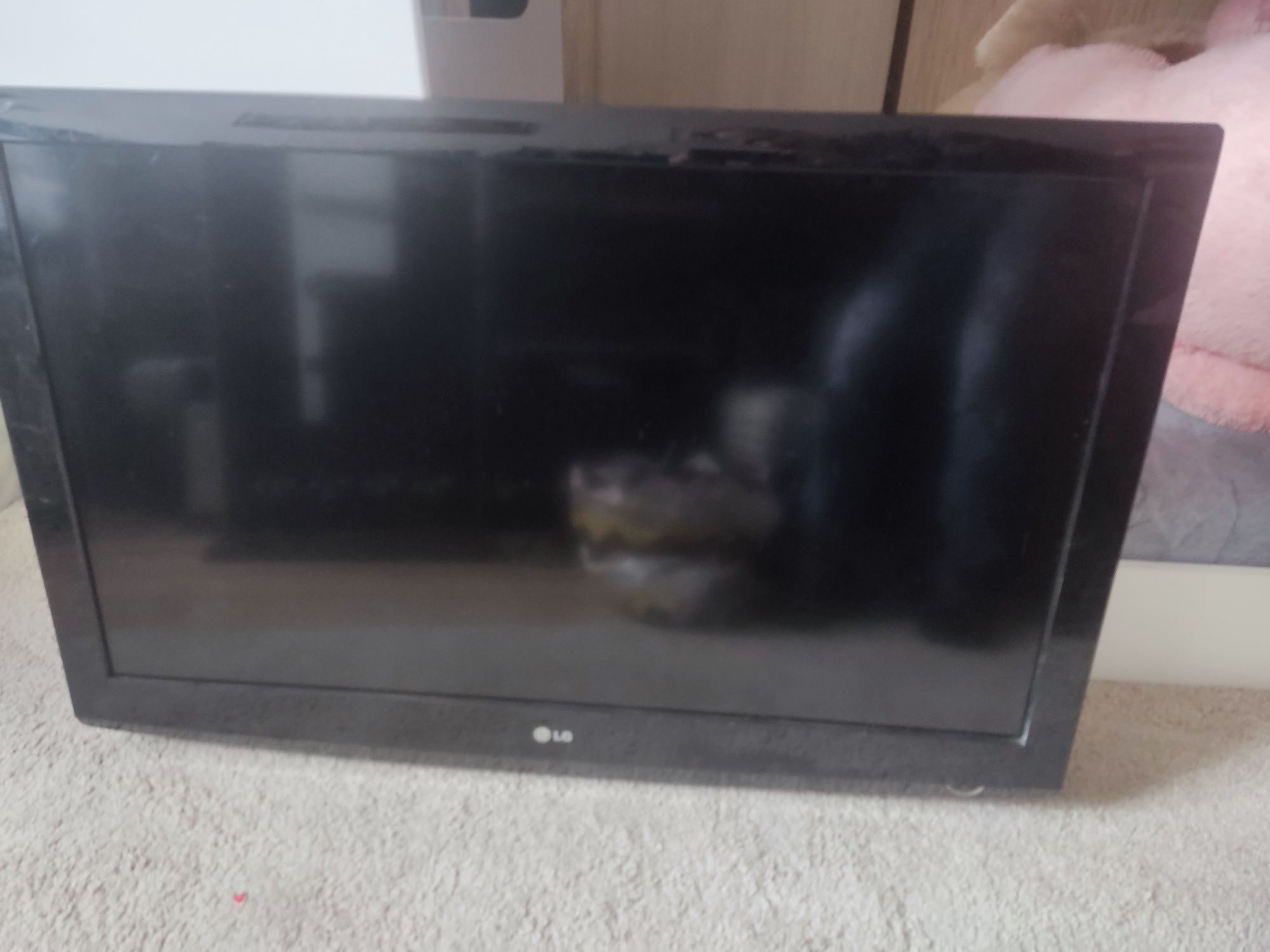 Dwa telewizory uszkodzone