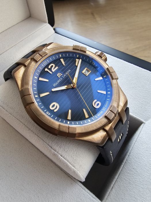 Maurice Lacroix Aikon AI1028