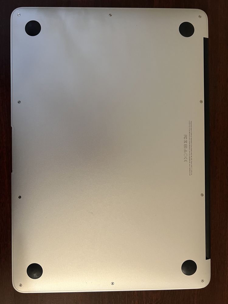 Продам Macbook air 2015 року 13 дюймів 512 гБ