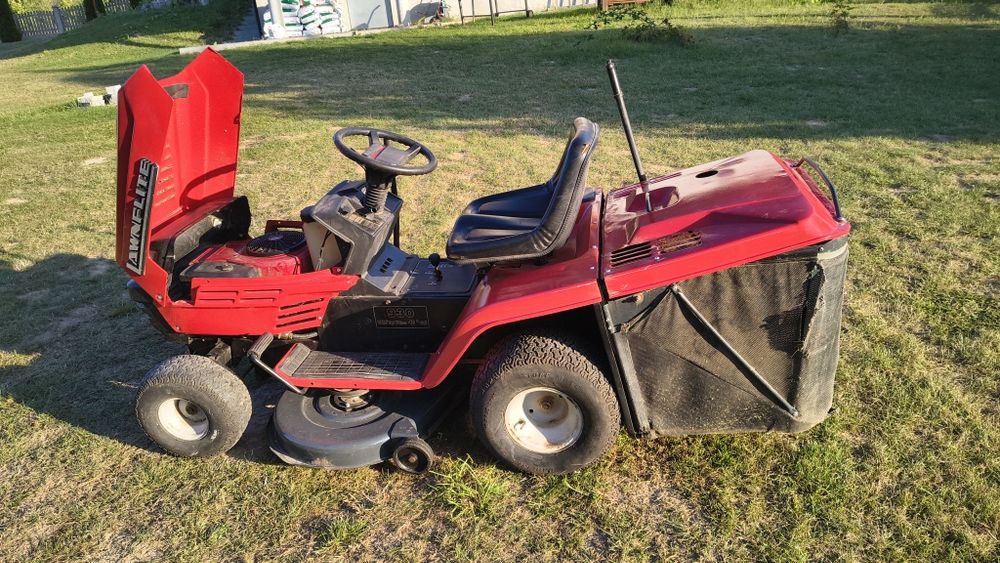 Traktorek MTD z pompą oleju