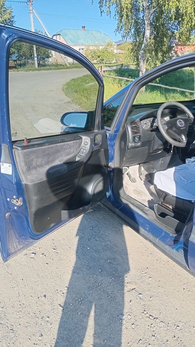 Продам опель зафіру 1.6 бензин 1999р