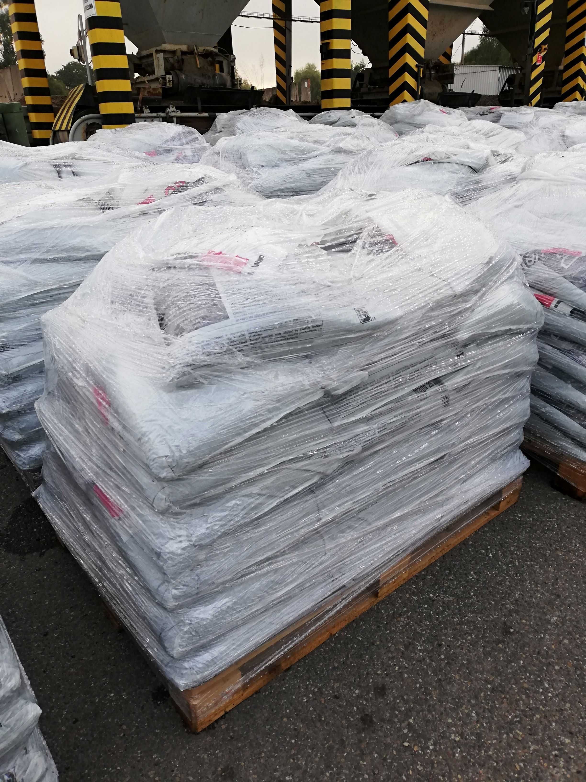 ASFALT  w WORKACH NA ZIMNO QPR 2000 Producent Degamex asfalt NA ZIMNO