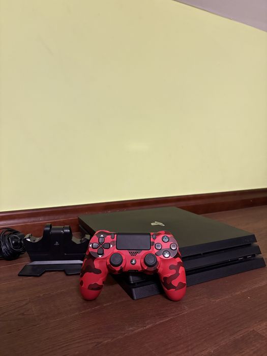 Konsola PS 4 PRO !!!