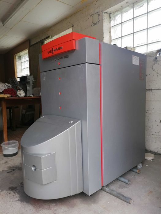 Piec Viessmann Vitorond 200 o mocy 24kW + palnik multiolejowy