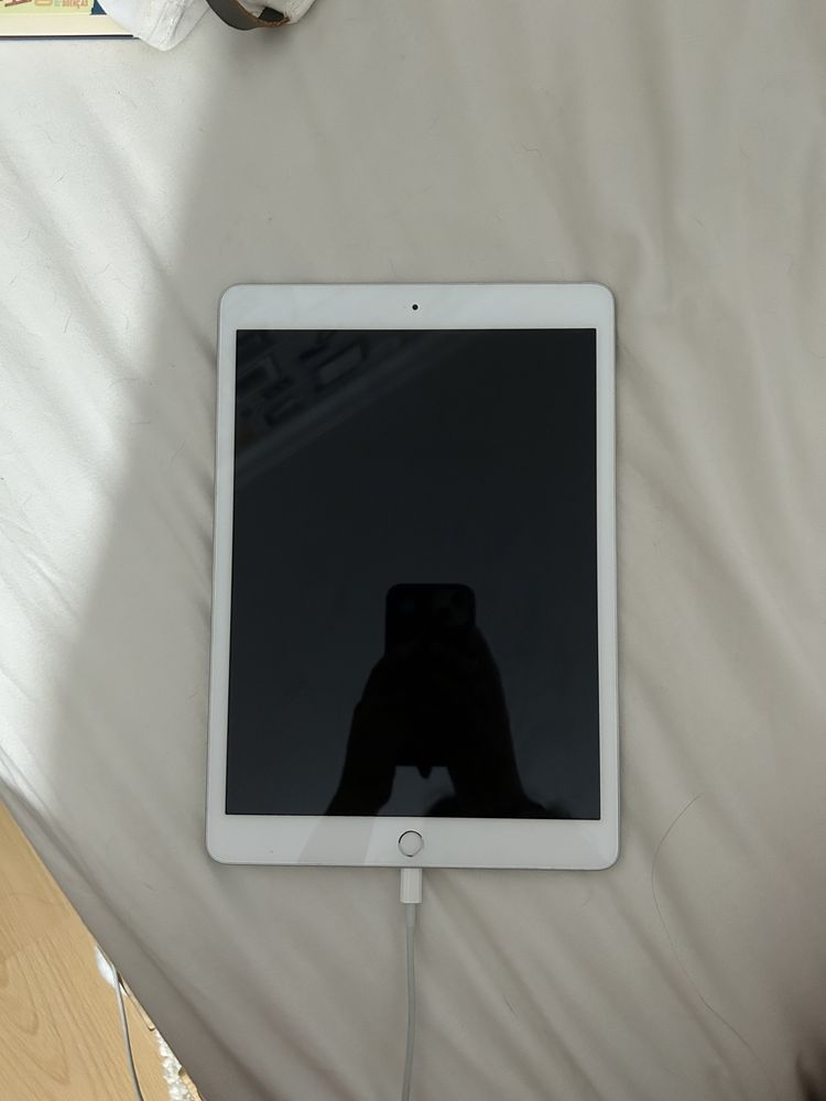 Ipad 10.2” (7a geração) 32Gb Cinzento cideral