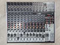 Behringer X2222 USB