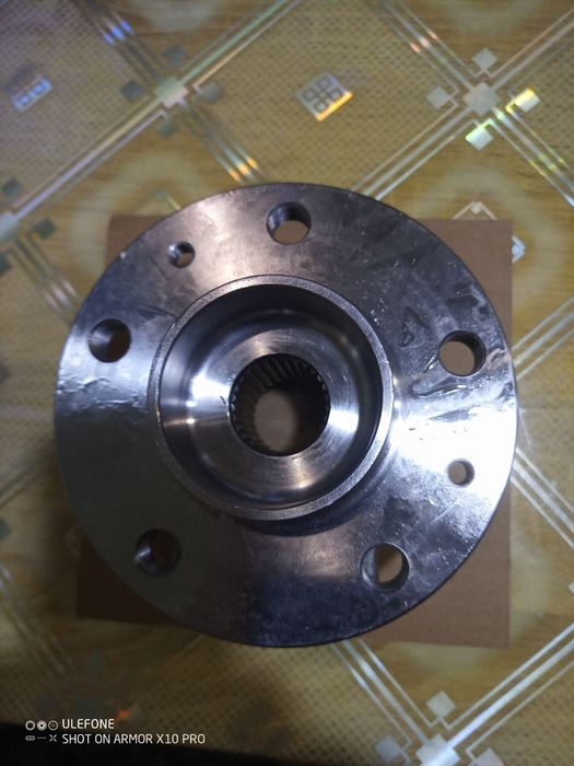 Подшипник ступицы передней Renault Trafic III