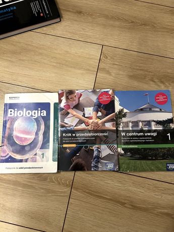Książki do 1 klasy liceum/technikum biologia, wos, pp
