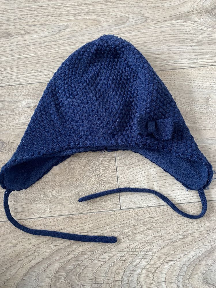 Zimowa wiązana czapka dziewczęca (H&M, r. 74/80)