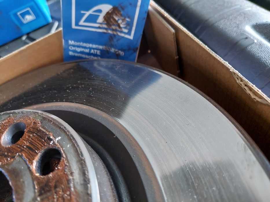 Discos travao frente+pastilhas 308