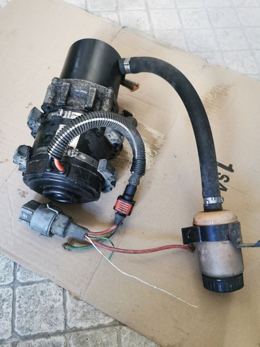Vendo bomba de direção peugeot 106
