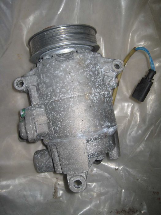 Продам Компрессор автомобиля    AUDI A4 B7 - под восстановление