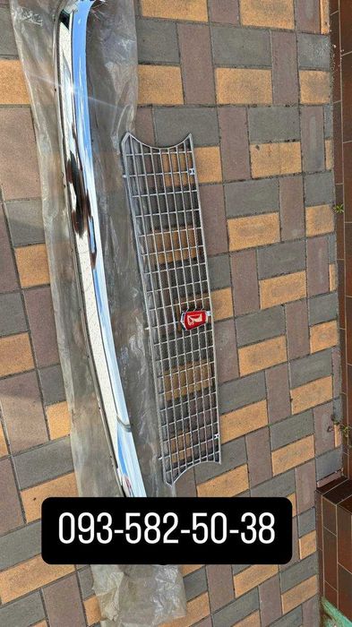 Решётка радиатора ВАЗ 21011, эмблема СССР красная, бампер передний 011