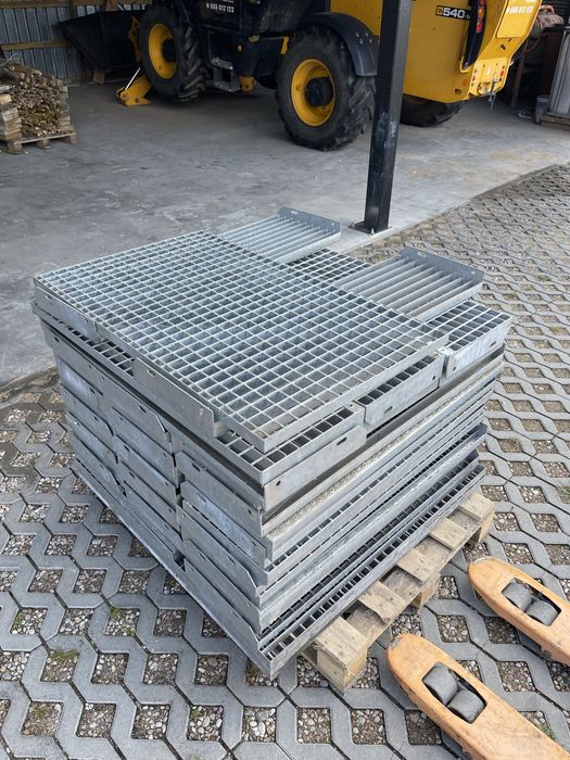 Schody modułowe metalowe