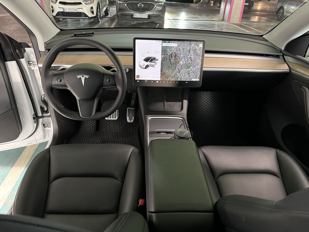Продаж Tesla Model Y 2023/5