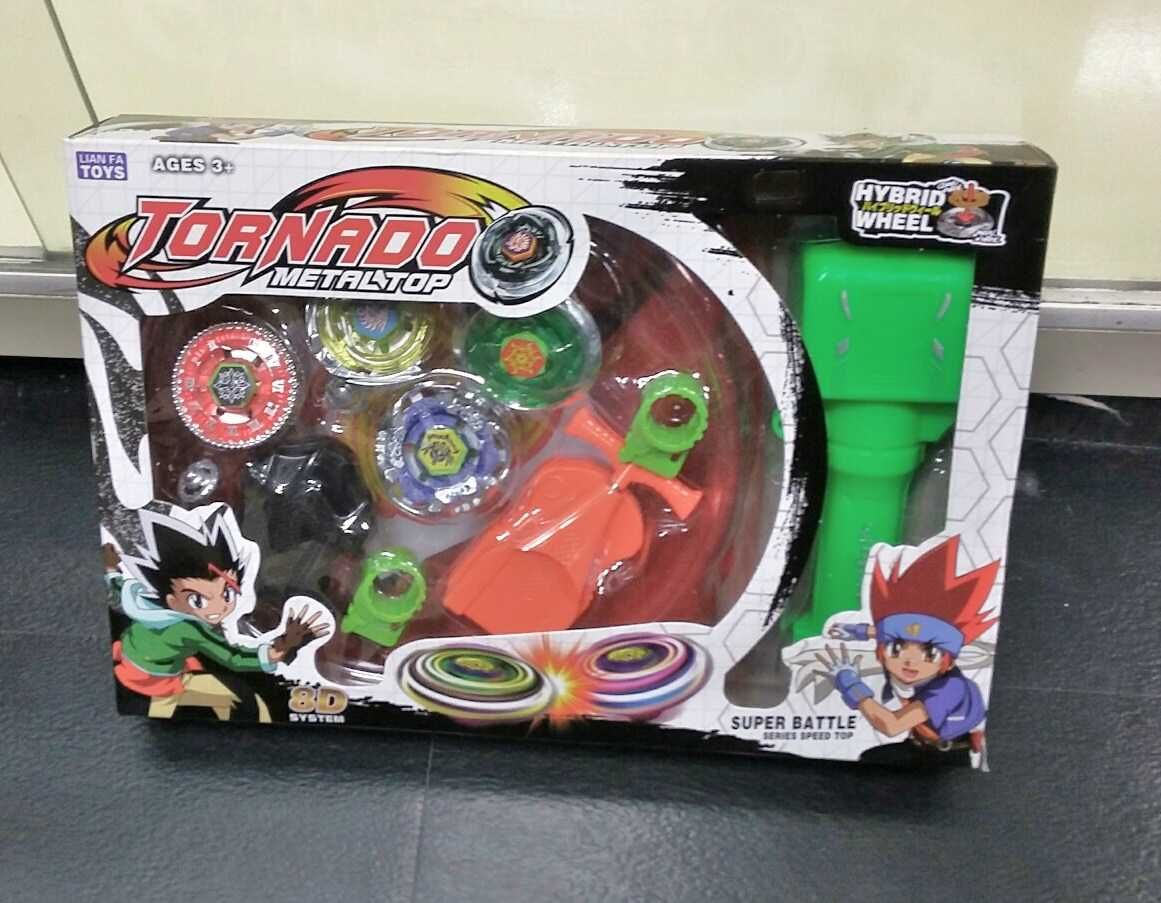 Pack de 4 Beyblades c/Arena de Combate