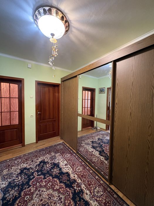 Продам 3-х комнатную квартиру на холодной горе