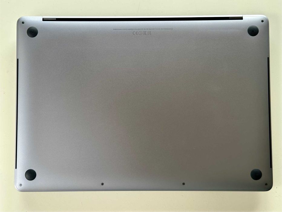 MacBook Pro 15 - i7 2.9 GHz 16GB RAM 512GB SSD - Bateria/Teclado Novos