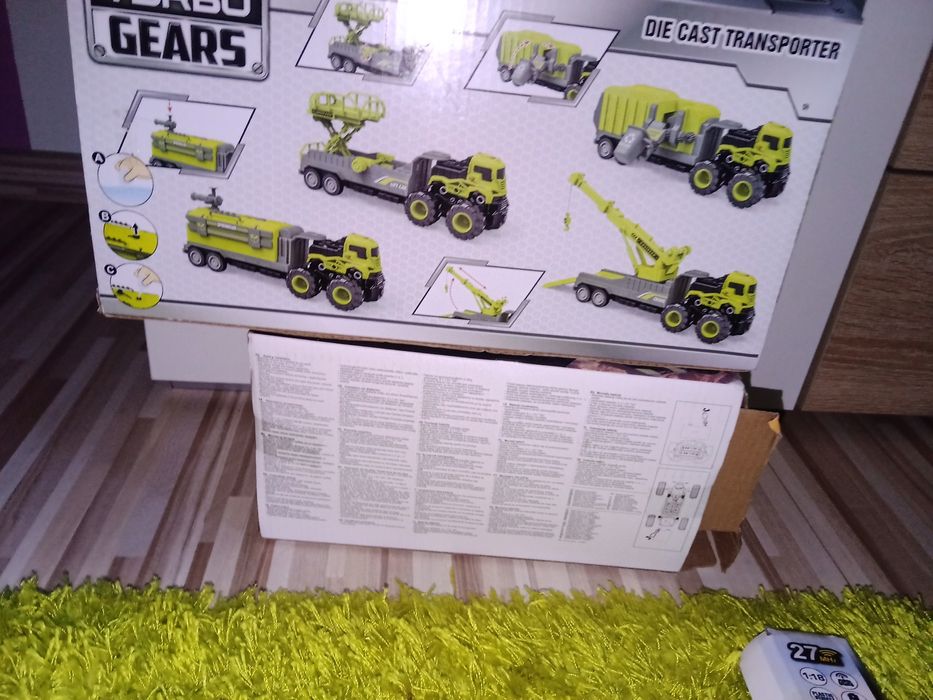 Auto na pilota i dźwig