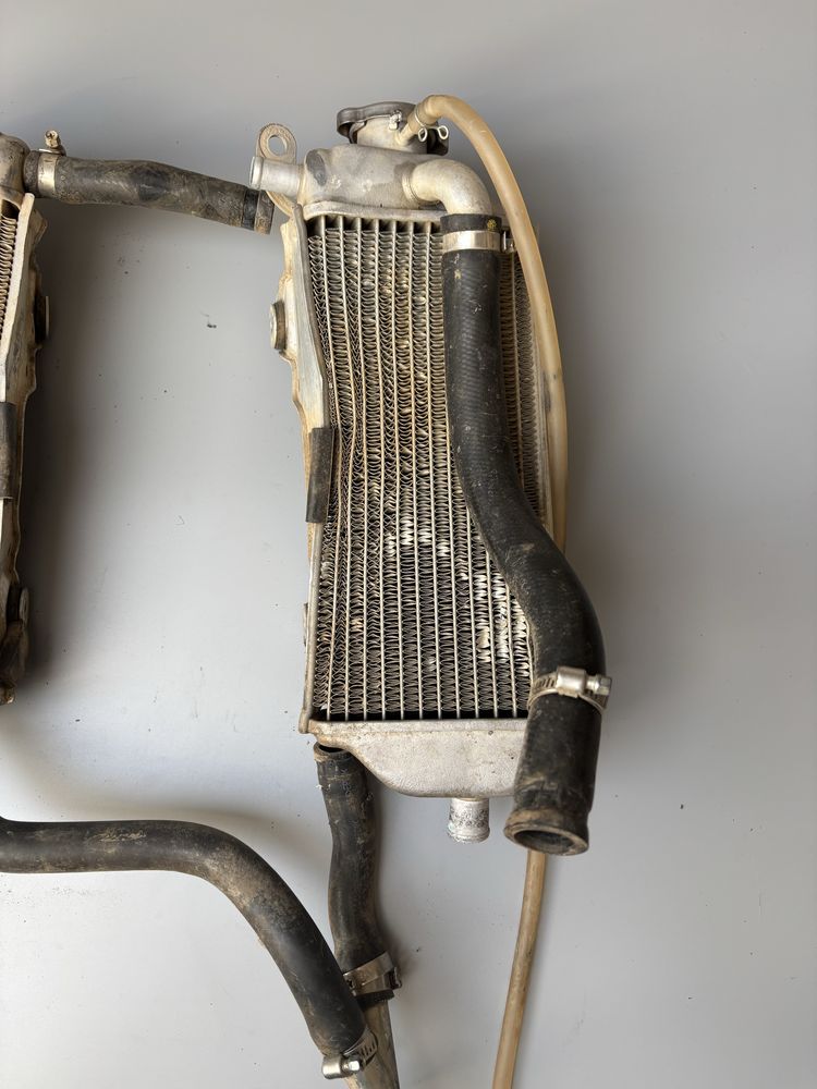 Chłodnica Prawa Lewa YAMAHA YZF250 R 14-18