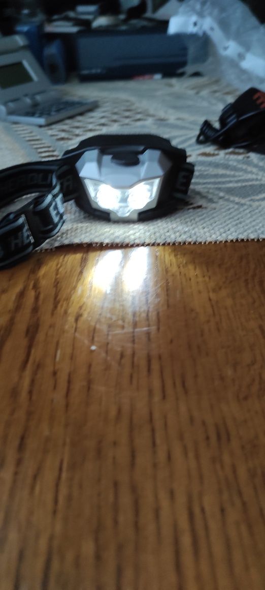 Latarka na glowe LED headlight
