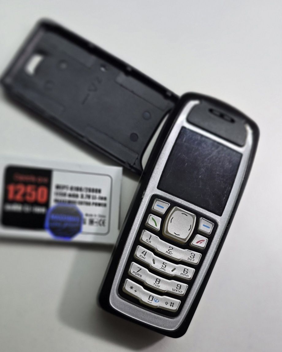 Telefon komurkowy Nokia 3100