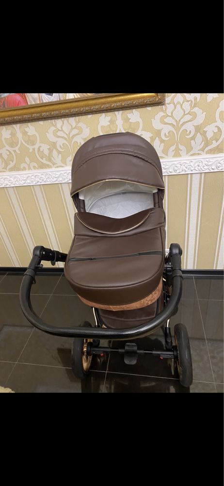 Коляска Mikrus Comodo