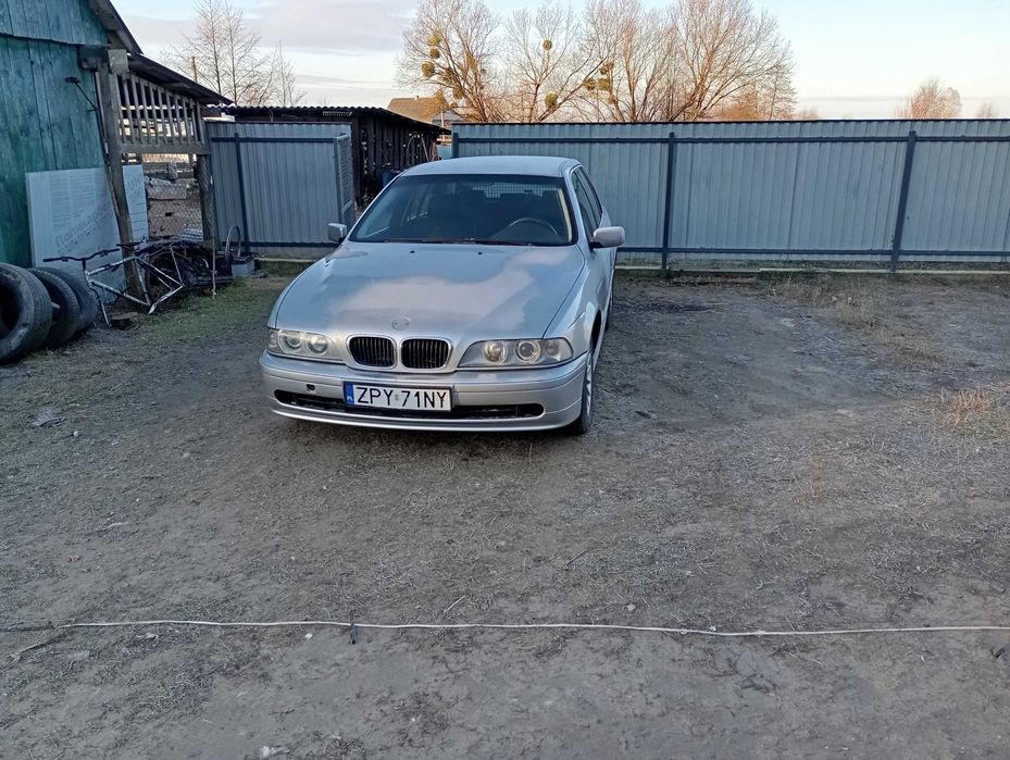 BMW 530 є' 39 2003