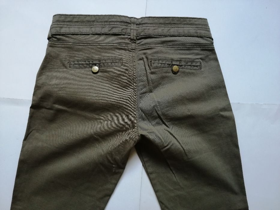 Bershka spodnie khaki oliwkowe rozmiar XS / 34